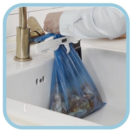 Without having any spillage on your hands simply throw it away in a sealed state without worrying about the smell!